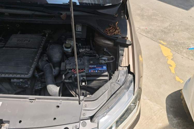 Used Volkswagen Jetta 2017 1.5L Automatic Fashion Model Engine Bay Left