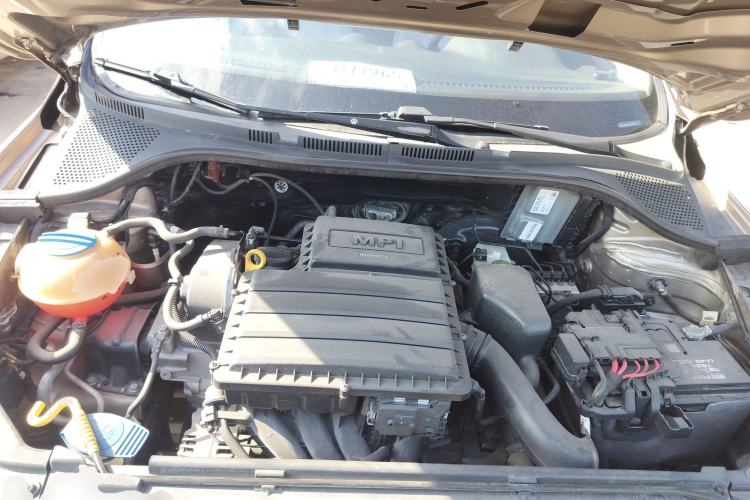 Used Volkswagen Jetta 2017 1.5L Automatic Fashion Model Engine Bay