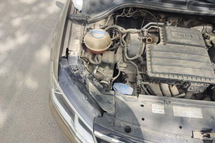 Used Volkswagen Jetta 2017 1.5L Automatic Fashion Model Engine Bay Right