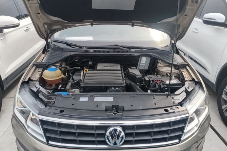 Used Volkswagen Jetta 2017 1.5L Manual Fashion Edition Engine Bay