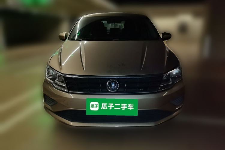 Used Volkswagen Jetta 2017 1.5L Manual Fashion Edition Front