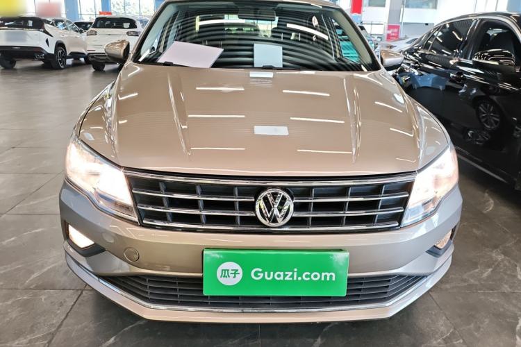 Used Volkswagen Jetta 2017 1.4L Manual Comfort Model Front