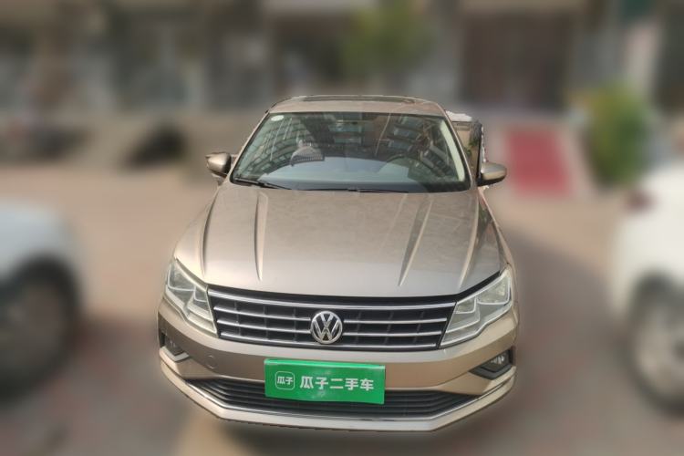 Used Volkswagen Jetta 2017 1.5L Manual Comfort Model Front