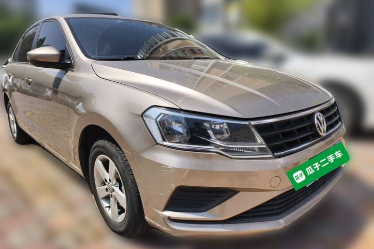Used Volkswagen Jetta 2017 1.5L Automatic Fashion Model Front Right 45 Deg