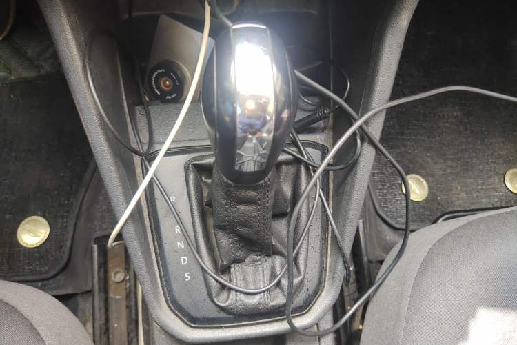 Used Volkswagen Jetta 2017 1.5L Automatic Fashion Model Gear Lever