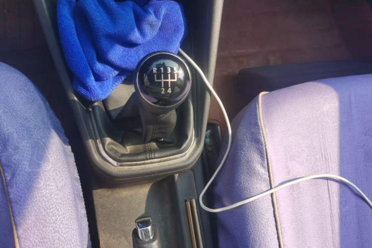 Used Volkswagen Jetta 2017 1.5L Manual Comfort Model Gear Lever