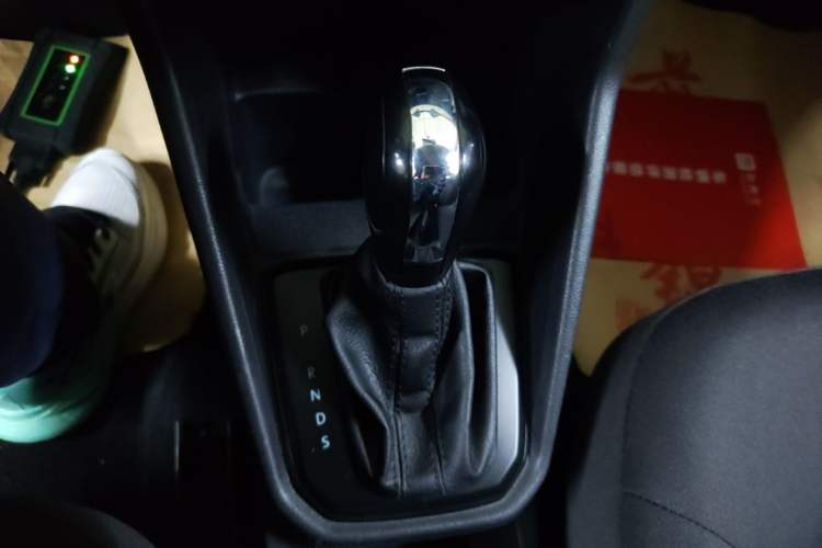 Used Volkswagen Jetta 2017 1.5L Automatic Fashion Model Gear Lever