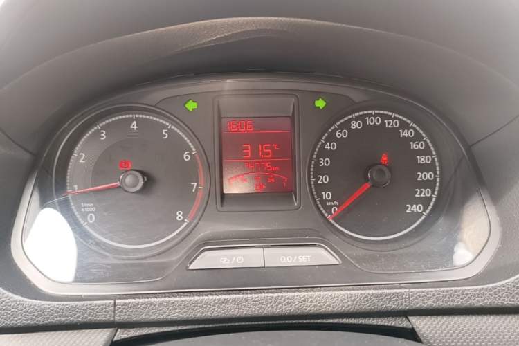 Used Volkswagen Jetta 2017 1.5L Manual Fashion Edition Instrument Cluster