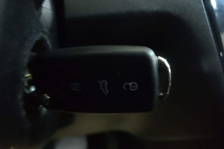 Used Volkswagen Jetta 2017 1.5L Automatic Fashion Model Interior 1