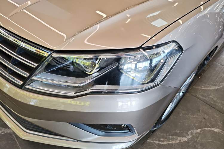 Used Volkswagen Jetta 2017 1.4L Manual Comfort Model Left Front Headlight