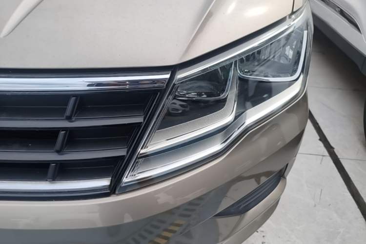 Used Volkswagen Jetta 2017 1.5L Manual Fashion Edition Left Front Headlight