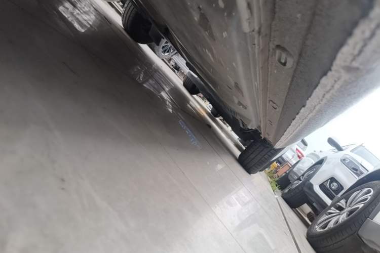 Used Volkswagen Jetta 2017 1.5L Manual Fashion Edition Left Side Sill