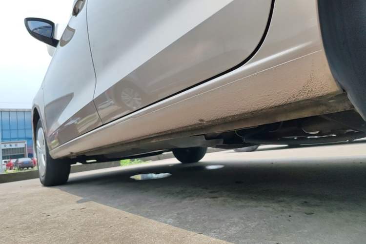 Used Volkswagen Jetta 2017 1.5L Automatic Fashion Model Left Side Sill