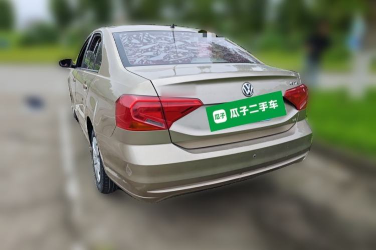 Used Volkswagen Jetta 2017 1.5L Manual Fashion Edition Rear Left 45 Deg