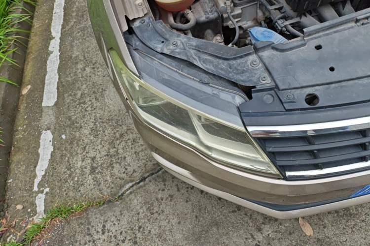 Used Volkswagen Jetta 2017 1.5L Manual Fashion Edition Right Front Headlight