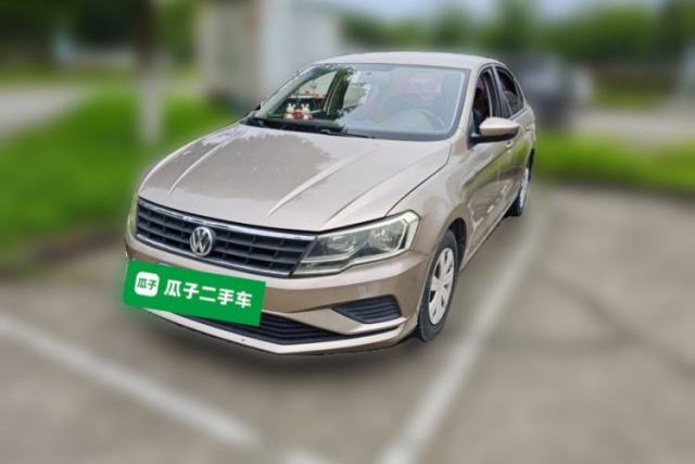 Used Volkswagen Jetta 2017 1.5L Manual Fashion Edition