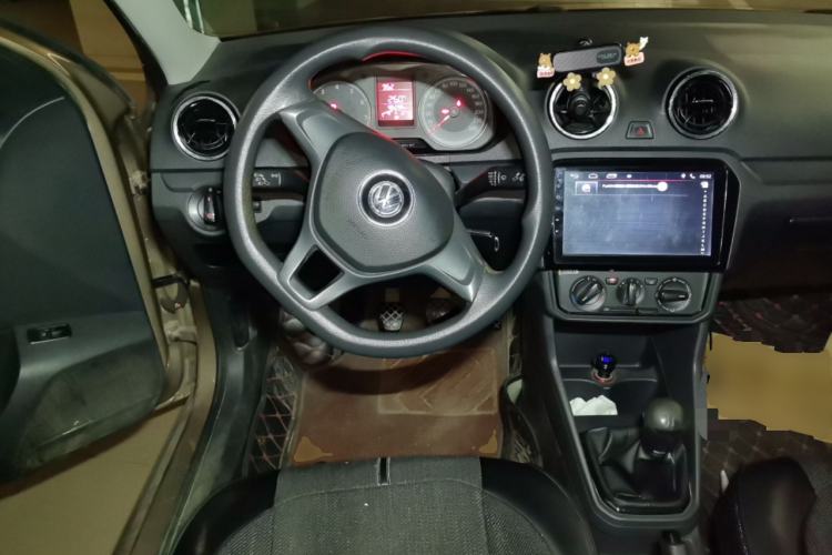 Used Volkswagen Jetta 2017 1.5L Manual Fashion Edition Steering Wheel