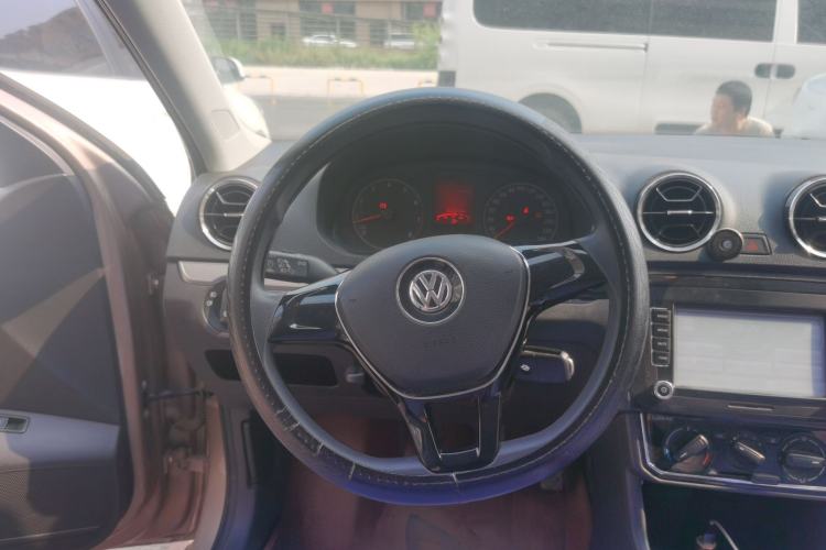 Used Volkswagen Jetta 2017 1.5L Manual Comfort Model Steering Wheel
