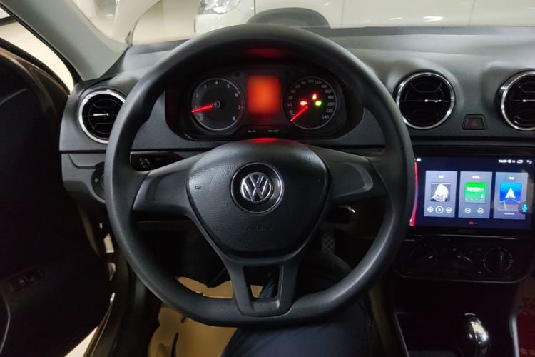 Used Volkswagen Jetta 2017 1.5L Automatic Fashion Model Steering Wheel