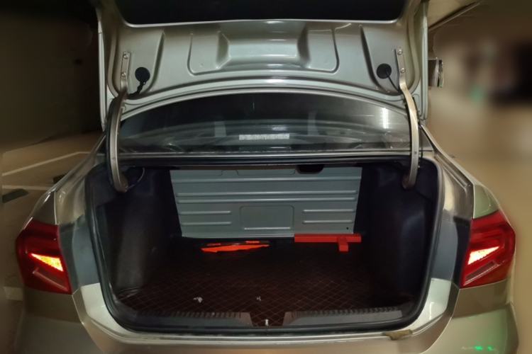 Used Volkswagen Jetta 2017 1.5L Manual Fashion Edition Trunk