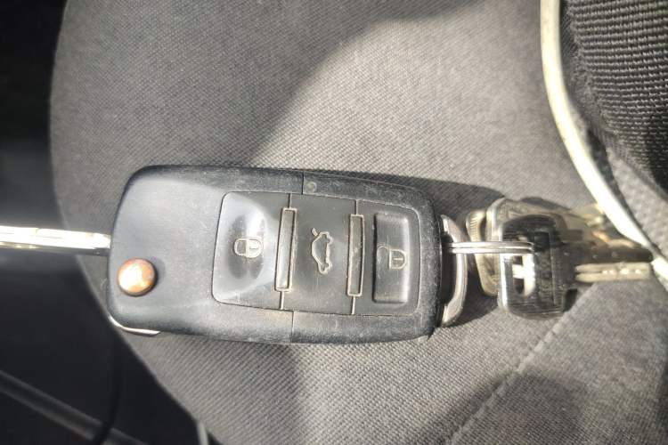 Used Volkswagen Jetta 2017 1.5L Automatic Fashion Model Vehicle Key