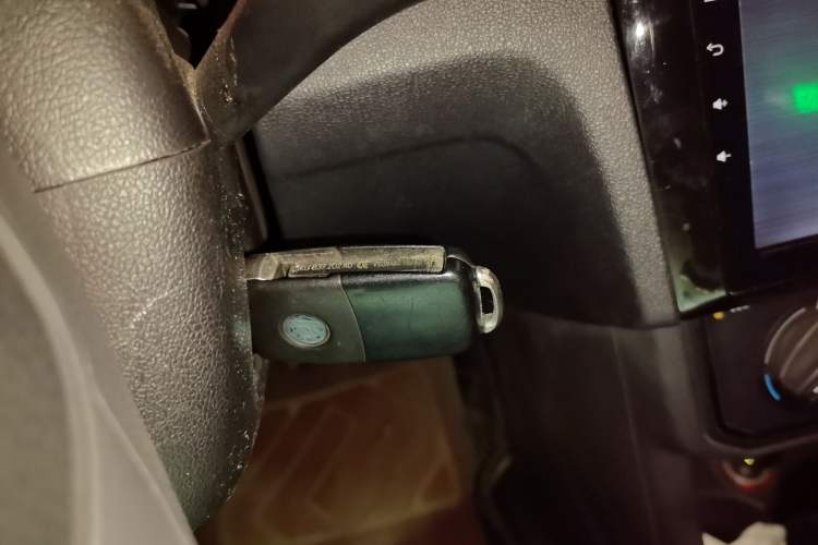 Used Volkswagen Jetta 2017 1.5L Manual Fashion Edition Vehicle Key