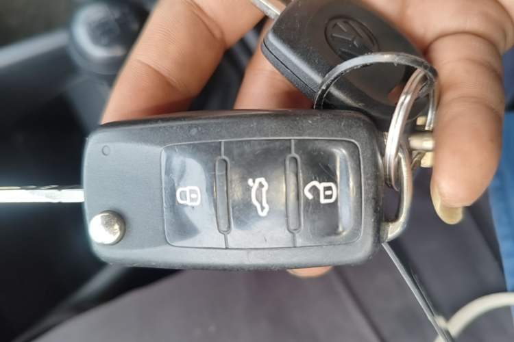Used Volkswagen Jetta 2017 1.5L Manual Fashion Edition Vehicle Key