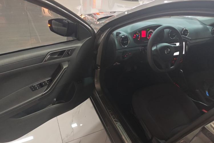 Used Volkswagen Jetta 2017 1.5L Automatic Fashion Model Driver Seat