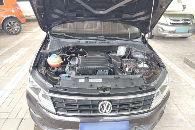 Used Volkswagen Jetta 2017 1.5L Automatic Fashion Model Engine Bay