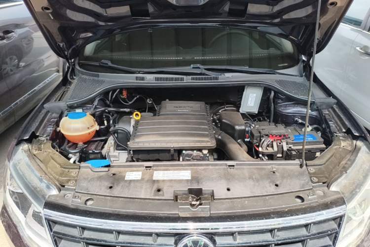 Used Volkswagen Jetta 2017 1.4L Manual Fashion Edition Engine Bay