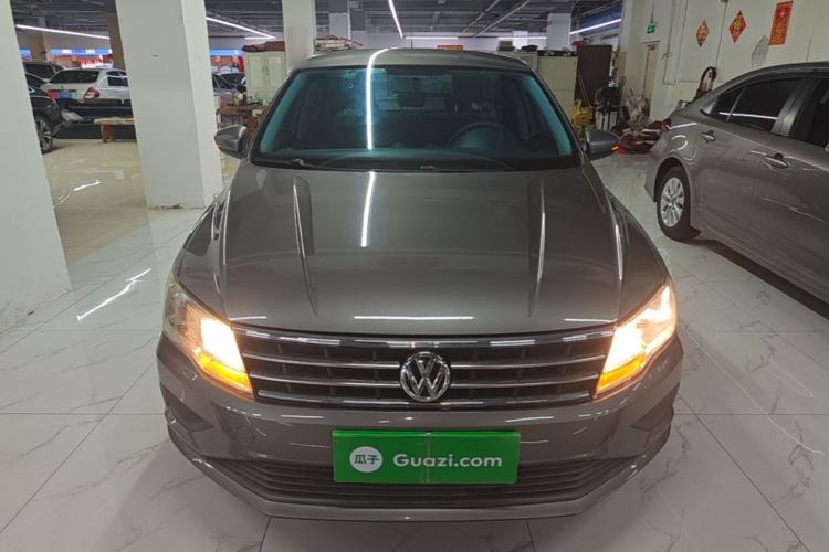 Used Volkswagen Jetta 2017 1.5L Automatic Fashion Model Front
