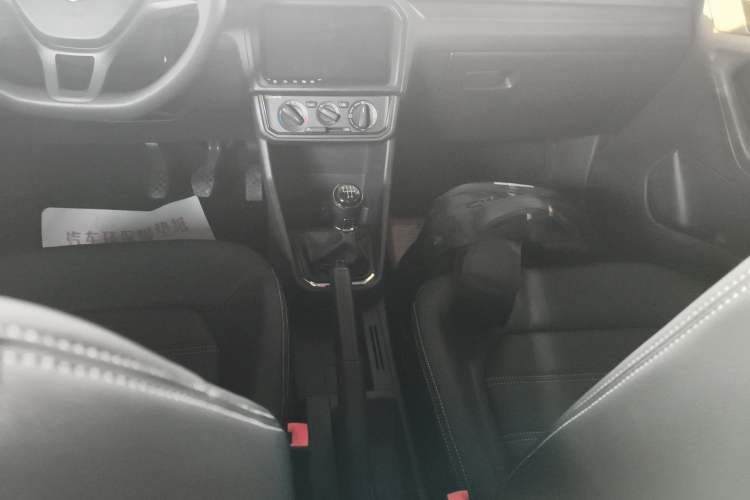 Used Volkswagen Jetta 2017 1.4L Manual Fashion Edition Gear Lever