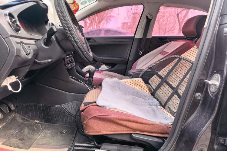 Used Volkswagen Jetta 2017 1.5L Manual Fashion Edition Left Front Seat