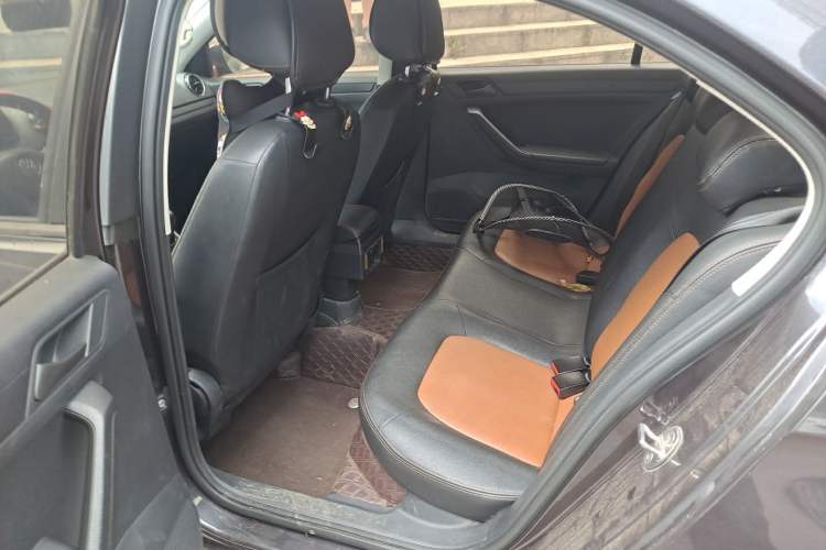 Used Volkswagen Jetta 2017 1.5L Manual Fashion Edition Left Rear Seat