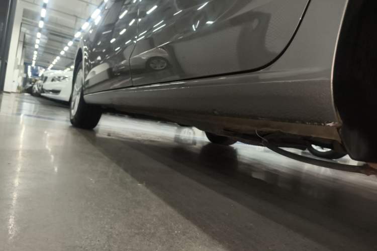 Used Volkswagen Jetta 2017 1.5L Automatic Fashion Model Left Side Sill