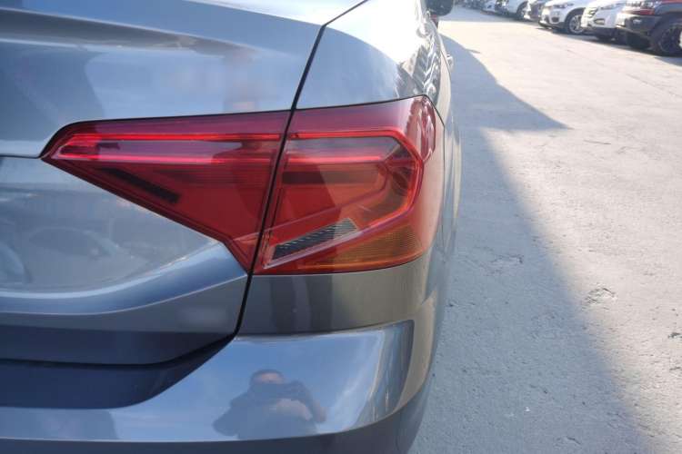 Used Volkswagen Jetta 2017 1.4L Manual Fashion Edition Right Rear Taillight