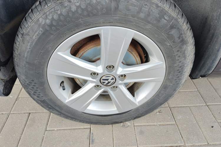 Used Volkswagen Jetta 2017 1.5L Automatic Fashion Model Right Rear Wheel Hub