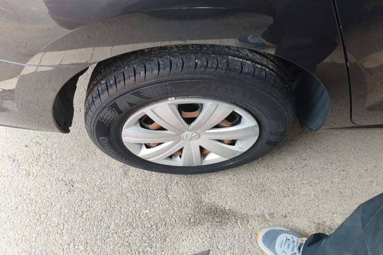 Used Volkswagen Jetta 2017 1.4L Manual Fashion Edition Right Rear Wheel Hub