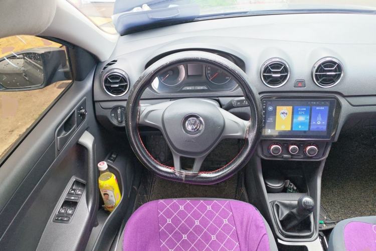 Used Volkswagen Jetta 2017 1.4L Manual Fashion Edition Steering Wheel
