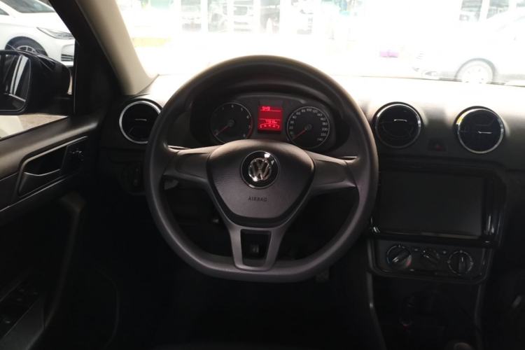 Used Volkswagen Jetta 2017 1.4L Manual Fashion Edition Steering Wheel