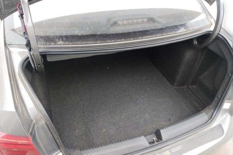 Used Volkswagen Jetta 2017 1.4L Manual Fashion Edition Trunk