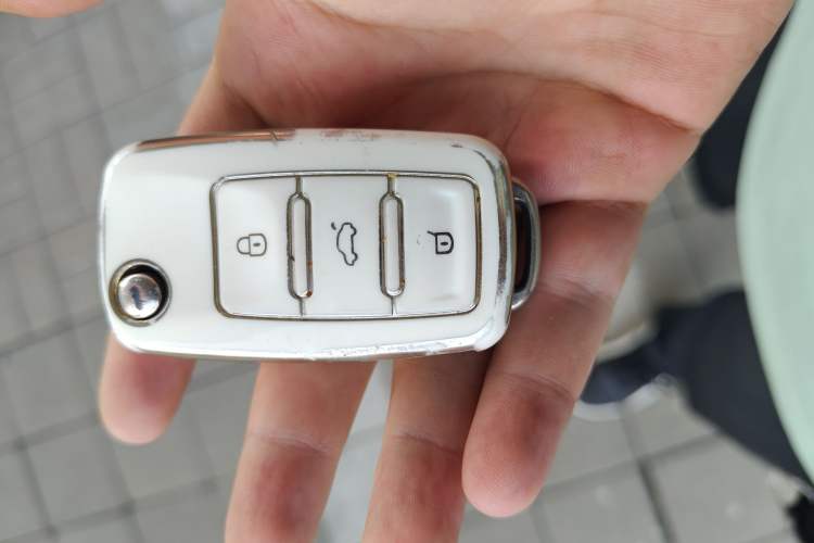 Used Volkswagen Jetta 2017 1.5L Automatic Fashion Model Vehicle Key