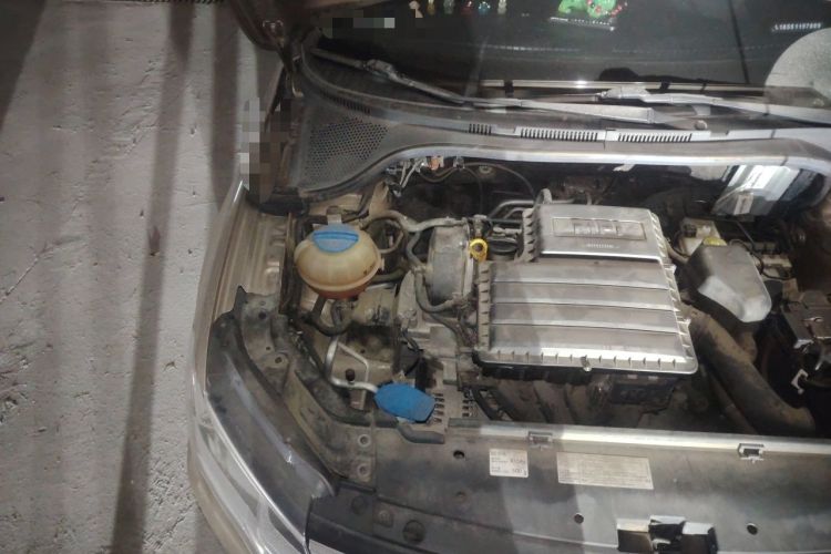 Used Volkswagen Jetta 2017 1.5L Manual Fashion Edition Engine Bay Right