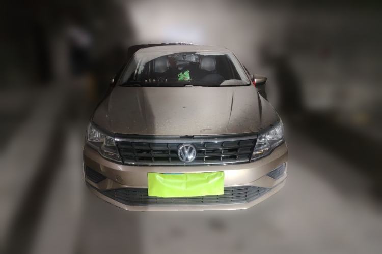 Used Volkswagen Jetta 2017 1.5L Manual Fashion Edition Front