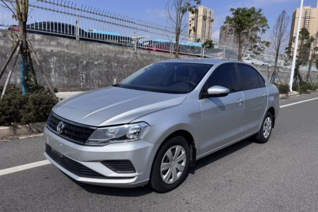 Used Volkswagen Jetta 2017 1.5L Manual Fashion Edition