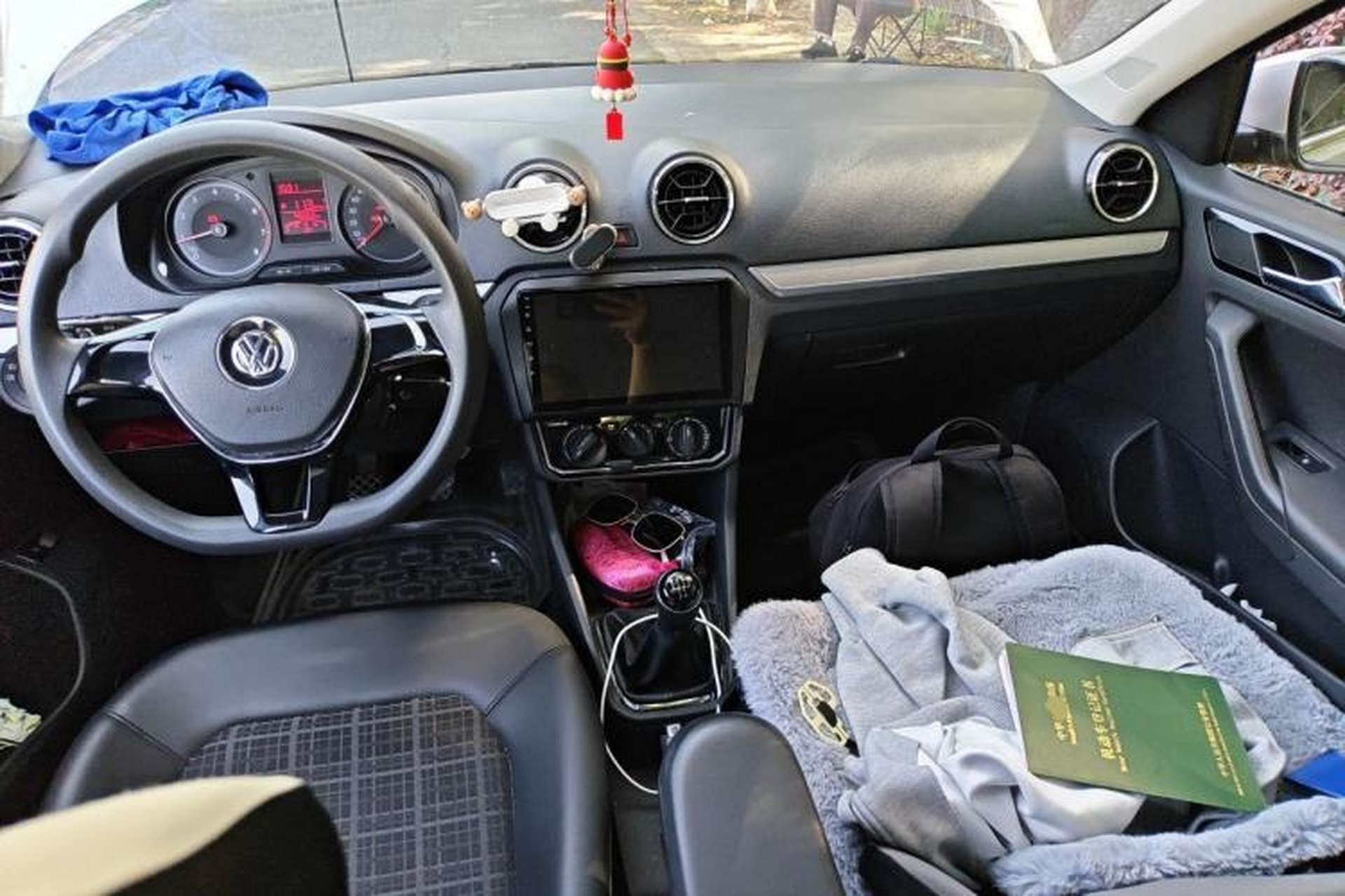 Used Volkswagen Jetta 2017 1.4L Manual Comfort Model Center Console