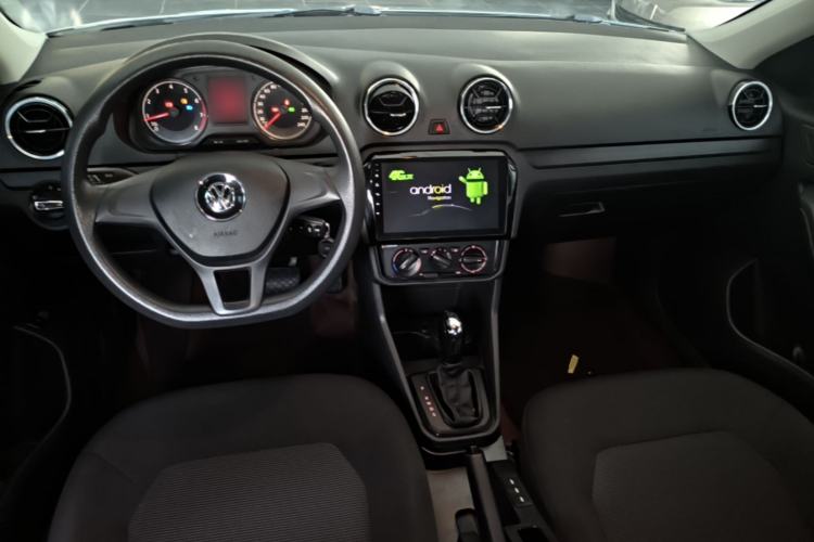 Used Volkswagen Jetta 2017 1.5L Automatic Fashion Model Center Console