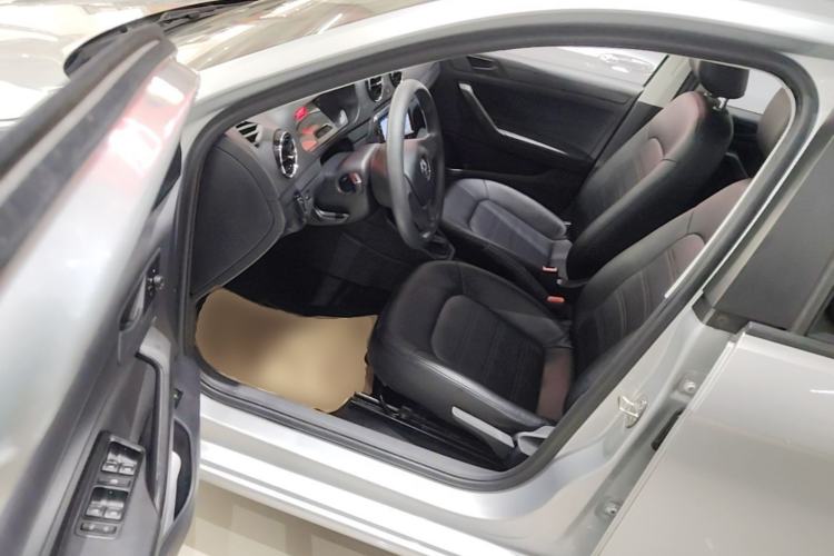 Used Volkswagen Jetta 2017 1.5L Automatic Fashion Model Driver Seat