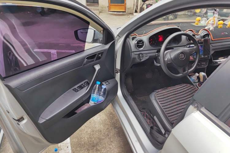 Used Volkswagen Jetta 2017 1.5L Automatic Fashion Model Driver Seat