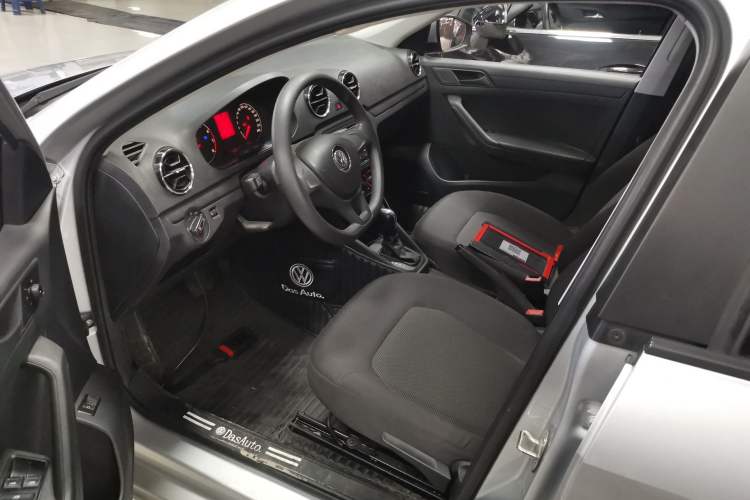 Used Volkswagen Jetta 2017 1.5L Automatic Fashion Model Driver Seat